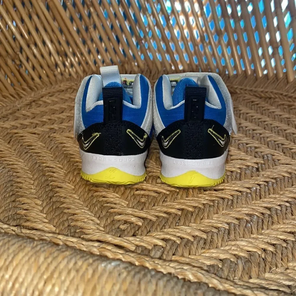 Nike LeBron Soldier 13 Toddler ‘Light Photo Blue Crimson’ Size 5c